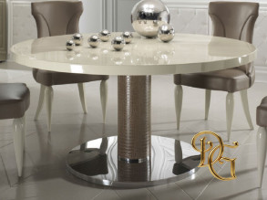 Стол обеденный Adler