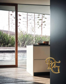 Кухня Maxima 2.2 Laccato Bianco Bronzite