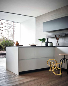 Кухня Maxima 2.2 Laccato Bianco Bronzite