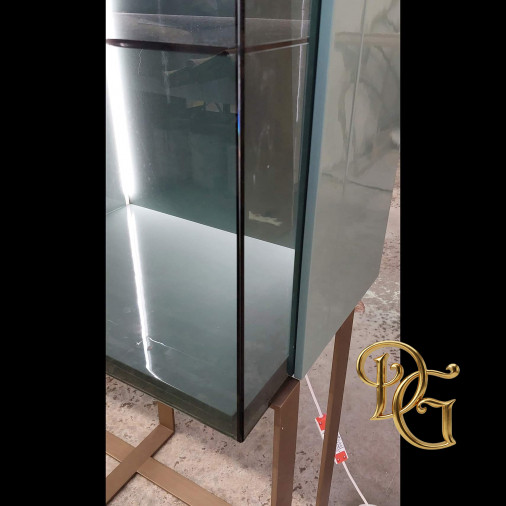 Витрина Runaway