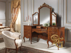 Туалетный столик 940