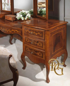 Туалетный столик 940