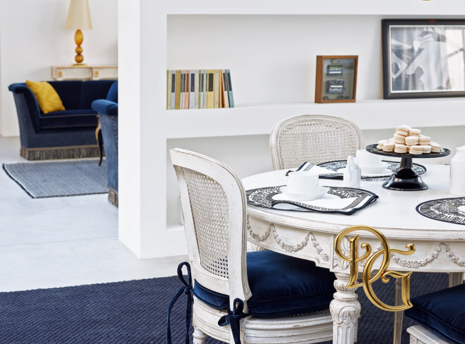 Стол обеденный 8516