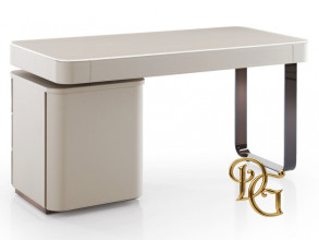 Стол письменный Hollywood