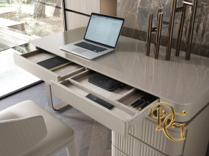 Стол письменный Hollywood