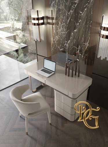 Стол письменный Hollywood