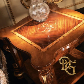 Столик журнальный Hermitage