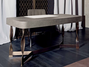 Стол письменный Pliet