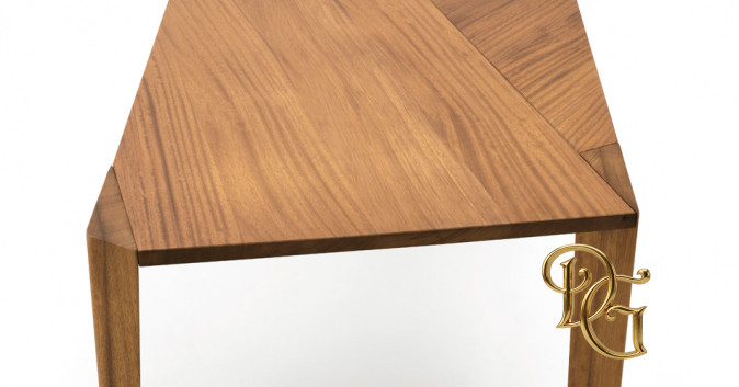 Стол обеденный The Legend