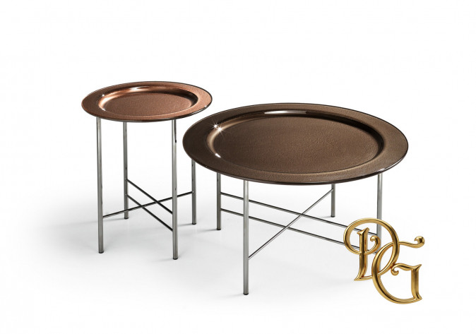 Столик журнальный En