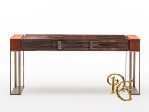 Консоль Montenapoleone