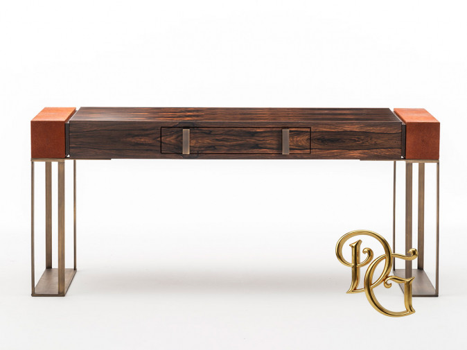 Консоль Montenapoleone