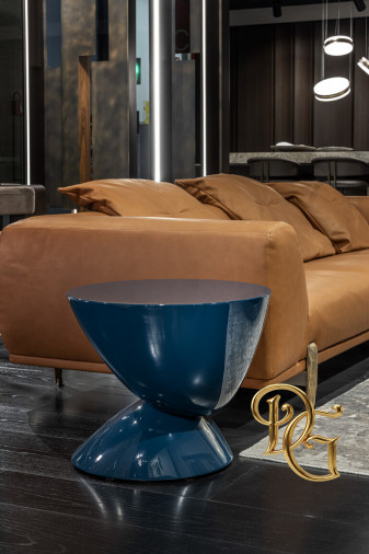 Столик журнальный Adri