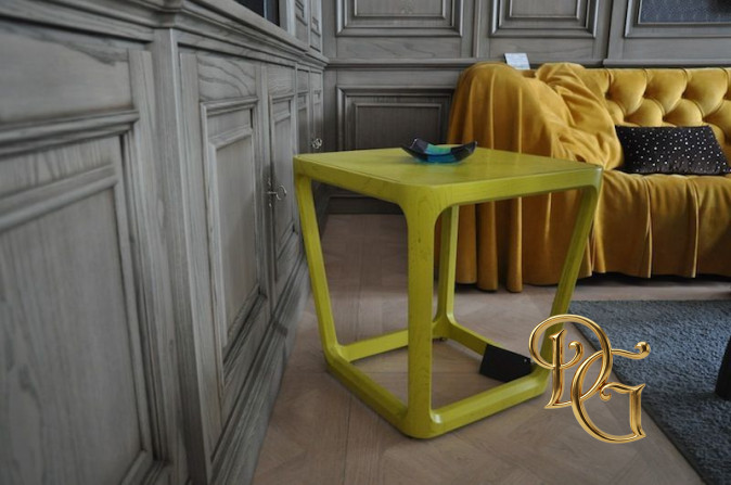 Столик журнальный York