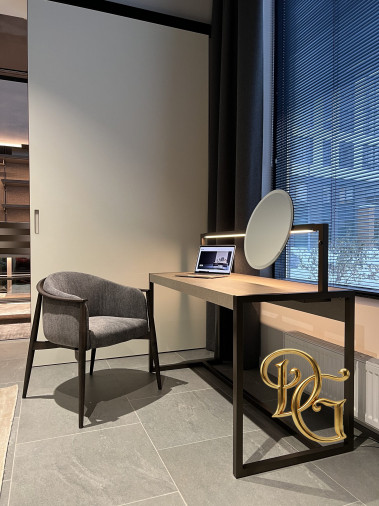 Стол письменный Continuum