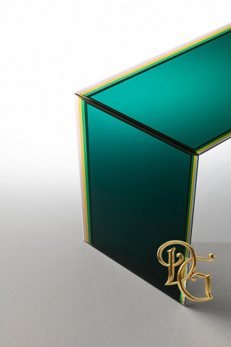 Столик журнальный Bisel