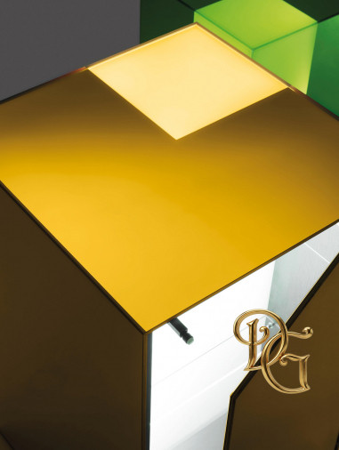 Столик журнальный Boxy