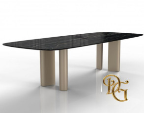 Стол обеденный Geometric Table