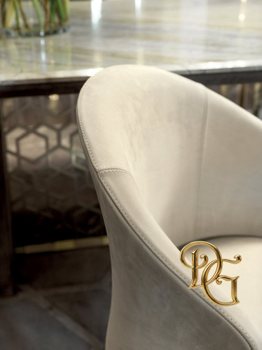 Стул Daphne White