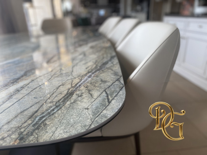 Стол обеденный Stratos