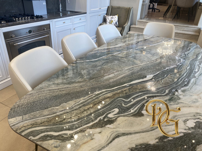 Стол обеденный Stratos