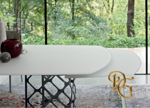 Стол обеденный Majesty