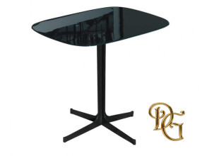 Столик журнальный Clyfford