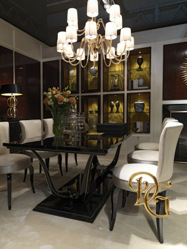 Стол обеденный Corallo