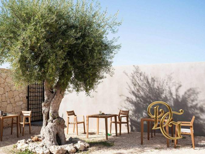 Стол обеденный Zania