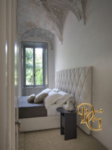 Столик журнальный Vincent