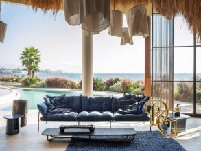 Столик журнальный Malacca