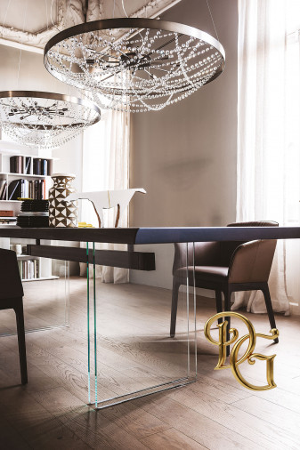 Стол обеденный Ikon