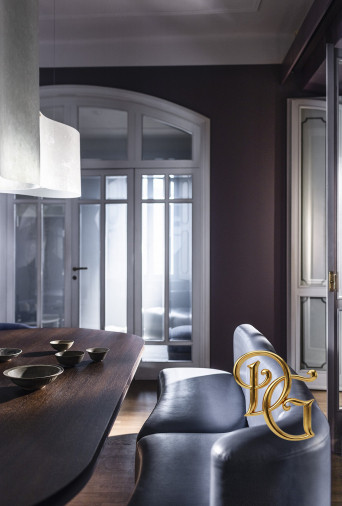 Стол обеденный Grace Delcourt