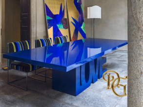 Стол обеденный Love