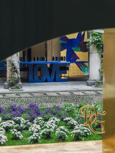 Стол обеденный Love