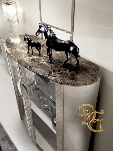 Витрина Vogue 1