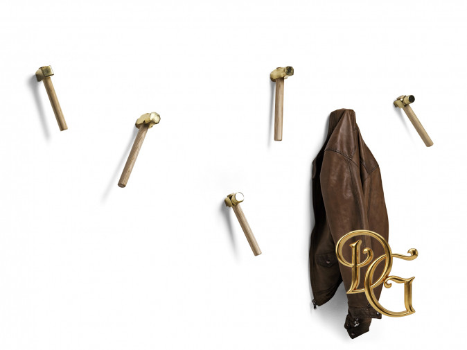 Вешалка Bastaaa